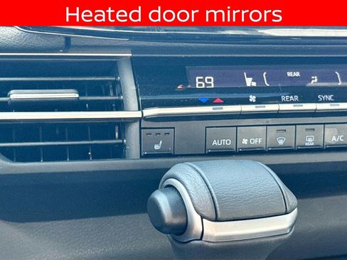 Used 2024 Toyota Sienna XLE Woodland Edition image 20