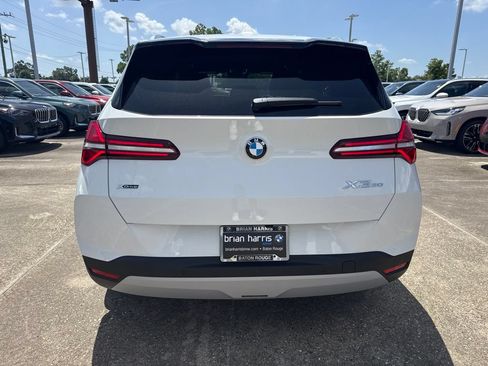 New 2026 BMW X3 xDrive30i w/ Premium Package AWD/4WD image 4