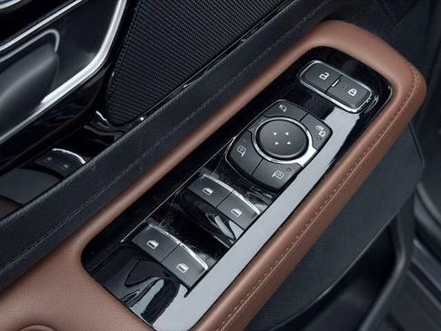 Certified 2023 Lincoln Aviator Reserve w/ Equipment Group 201A AWD/4WD image 18