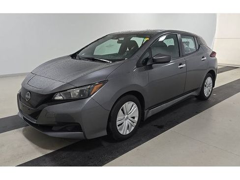 Used 2025 Nissan Leaf S FWD image 1