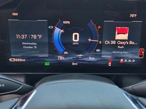 New 2026 Chevrolet Equinox EV LT image 9