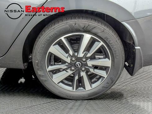 New 2025 Nissan Versa SV w/ Trunk Package image 9