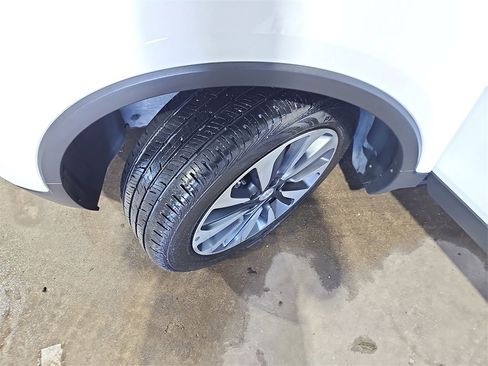 Used 2022 Buick Encore Preferred w/ Safety Package image 33