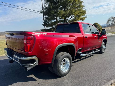 Used 2021 Chevrolet Silverado 3500 LTZ w/ LTZ Plus Package image 6