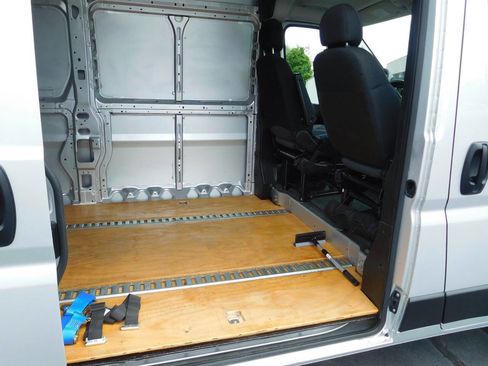 Used 2023 RAM ProMaster 3500 FWD image 16