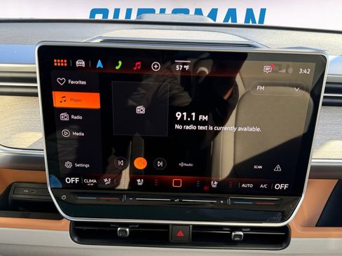 New 2025 Volkswagen ID. Buzz Pro S Plus image 14