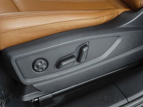 Used 2023 Audi Q5 2.0T Premium image 22