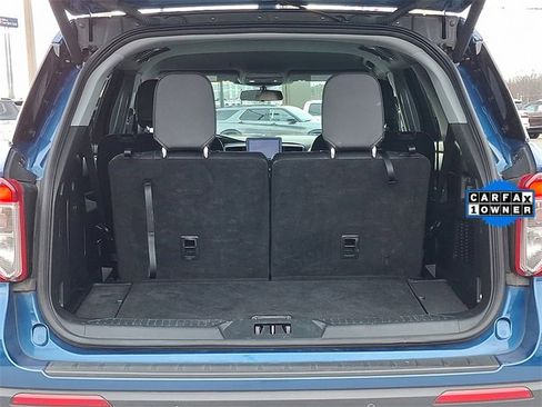 Used 2022 Ford Explorer XLT w/ Equipment Group 202A image 29