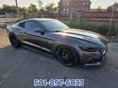 Used 2016 Ford Mustang GT RWD image 3