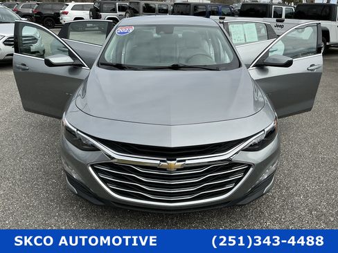 Used 2023 Chevrolet Malibu LT image 34