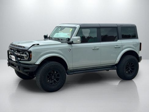 Used 2023 Ford Bronco Outer Banks AWD/4WD image 8