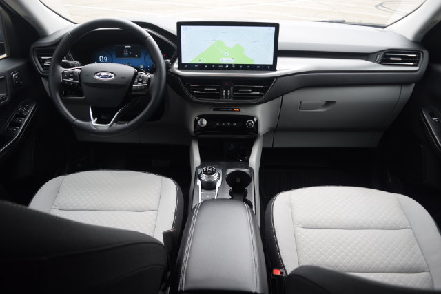 Used 2023 Ford Escape Active w/ Tech Pack #2 AWD/4WD image 8