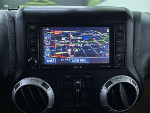 Used 2014 Jeep Wrangler Unlimited Sahara w/ Connectivity Group image 22