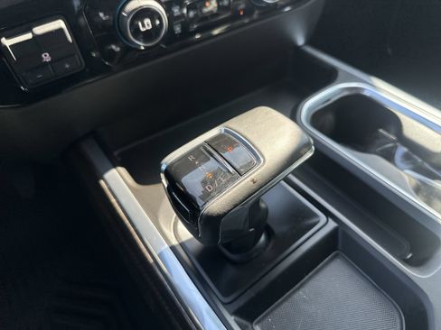 Used 2023 Chevrolet Silverado 1500 RST AWD/4WD image 30