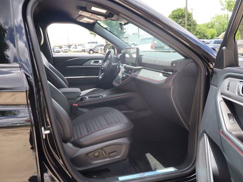 Certified 2026 Ford Explorer ST-Line RWD image 30