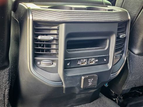 Used 2019 RAM 2500 Limited AWD/4WD image 46