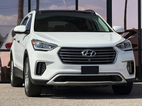Used 2018 Hyundai Santa Fe AWD w/ Cargo Package image 18