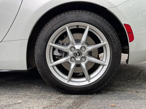 Used 2016 MAZDA MX-5 Miata Sport RWD image 38