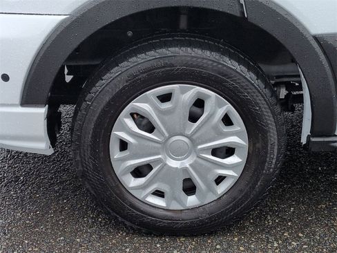 Certified 2024 Ford Transit 350 XLT image 32