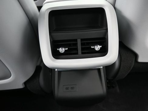 Certified 2024 Cadillac Lyriq Sport AWD/4WD image 16