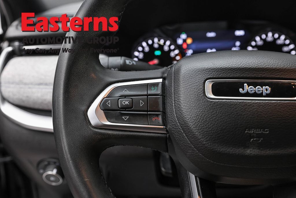 Used 2023 Jeep Compass Latitude AWD/4WD image 14