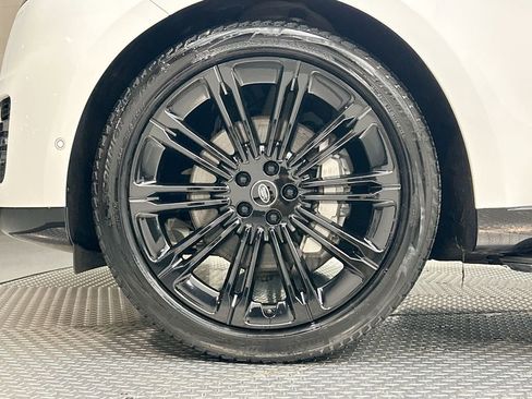 Used 2023 Land Rover Range Rover SE image 5