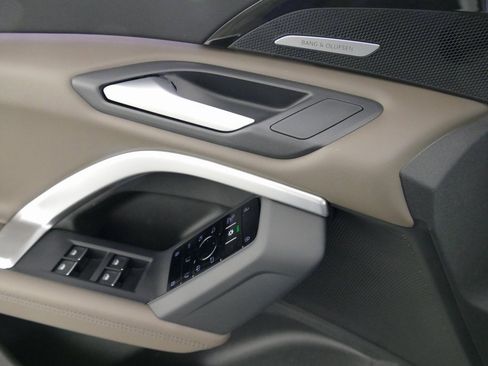 New 2025 Audi Q5 Premium Plus image 11