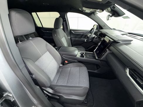 New 2025 GMC Acadia Elevation FWD image 27