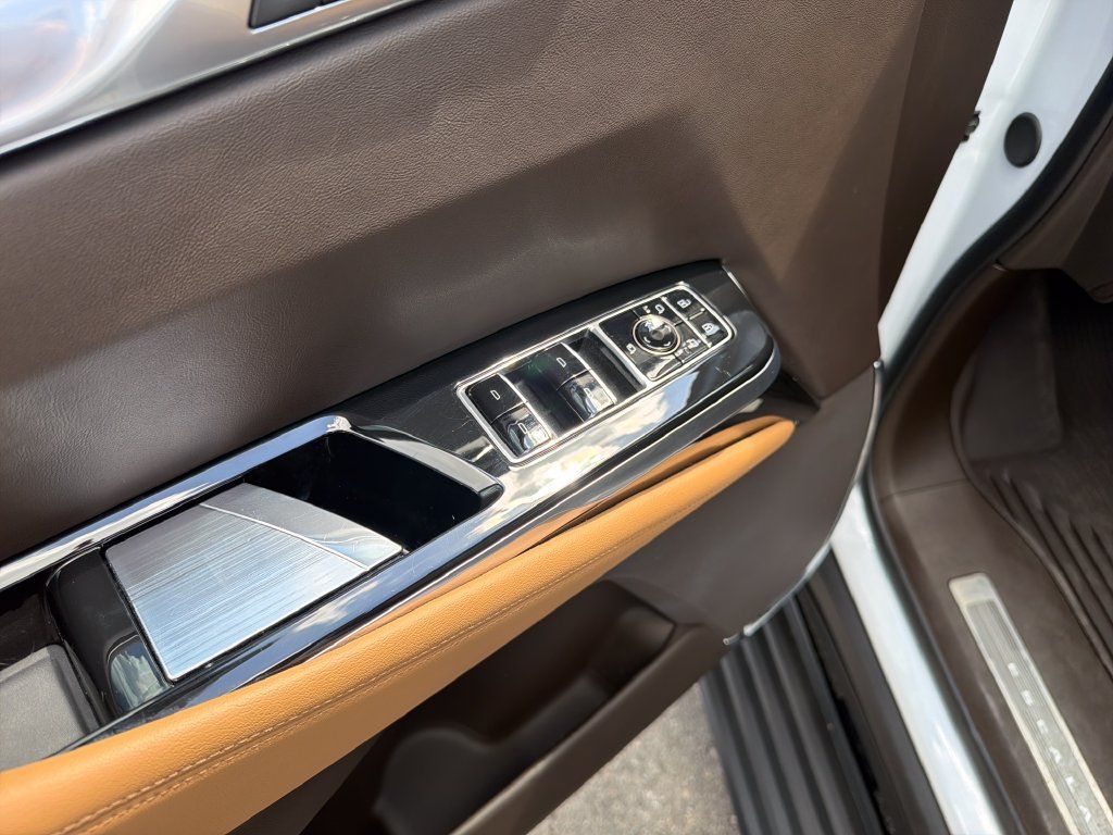 Used 2026 Cadillac Escalade ESV Luxury w/ Touring Package AWD/4WD image 22