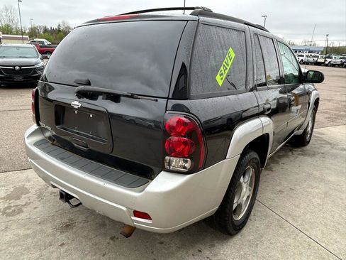 Used 2008 Chevrolet TrailBlazer LT w/ Sun And Sound Package AWD/4WD image 5