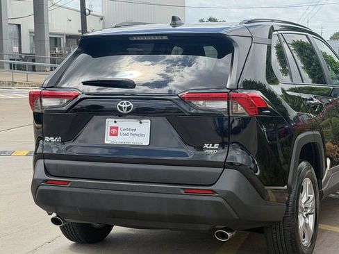 Used 2023 Toyota RAV4 XLE AWD/4WD image 7