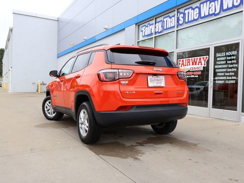 Used 2018 Jeep Compass Sport w/ Tech Group AWD/4WD image 34