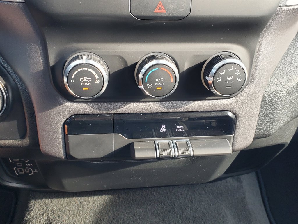 Used 2023 RAM 1500 Big Horn AWD/4WD image 28