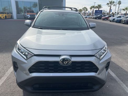 Used 2020 Toyota RAV4 XLE w/ Convenience Package image 32