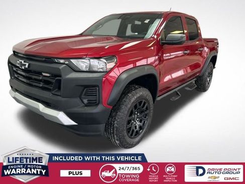 Used 2024 Chevrolet Colorado Trail Boss image 4