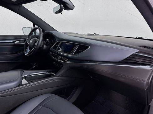 Used 2024 Buick Enclave Premium image 36