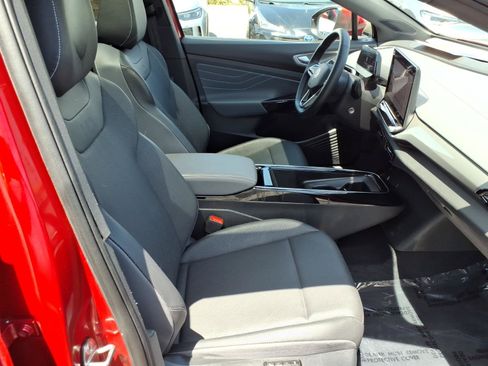 Certified 2025 Volkswagen ID.4 Pro S AWD/4WD image 11