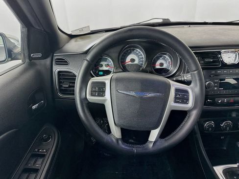 Used 2014 Chrysler 200 Limited FWD image 26