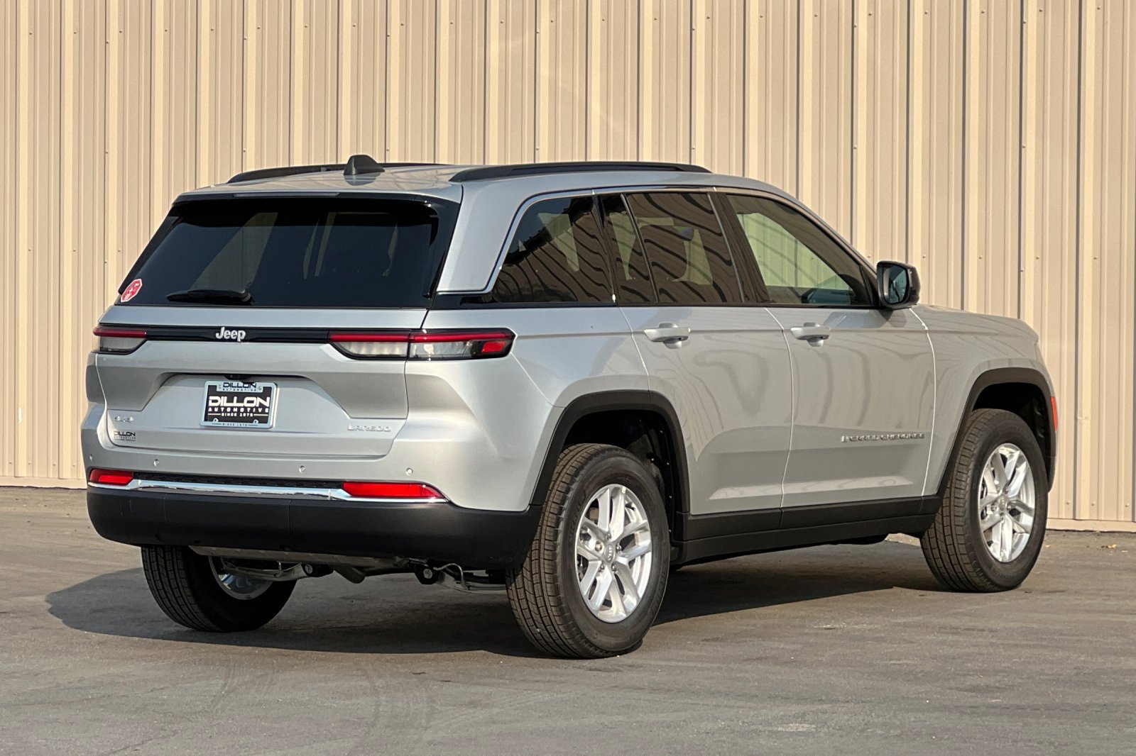 New 2026 Jeep Grand Cherokee Laredo X AWD/4WD image 7