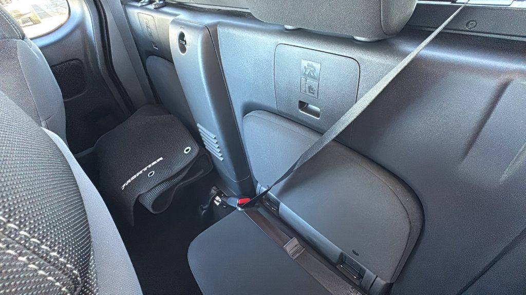 Used 2024 Nissan Frontier SV w/ SV Convenience Package RWD image 23