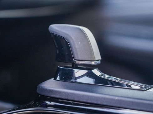 Certified 2023 Toyota Prius XLE image 23