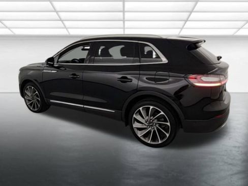 Used 2023 Lincoln Nautilus Reserve w/ Equipment Group 201A image 6