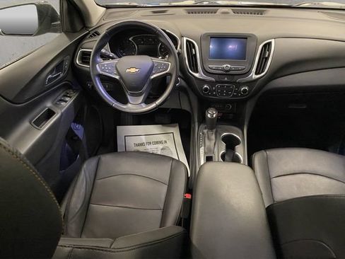 Used 2021 Chevrolet Equinox LT AWD/4WD image 2