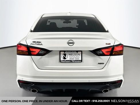 Certified 2024 Nissan Altima 2.5 SR w/ SR Premium Package AWD/4WD image 6