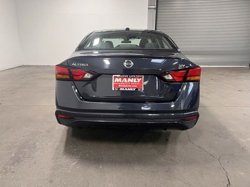 Used 2022 Nissan Altima 2.5 SV image 4