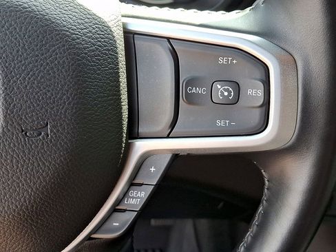 Used 2022 RAM 1500 Big Horn AWD/4WD image 22