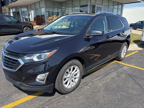 Used 2020 Chevrolet Equinox LT image 2
