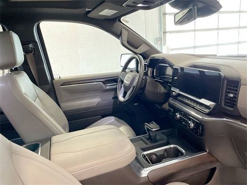 Used 2023 GMC Sierra 1500 SLT w/ SLT Premium Plus Package image 18