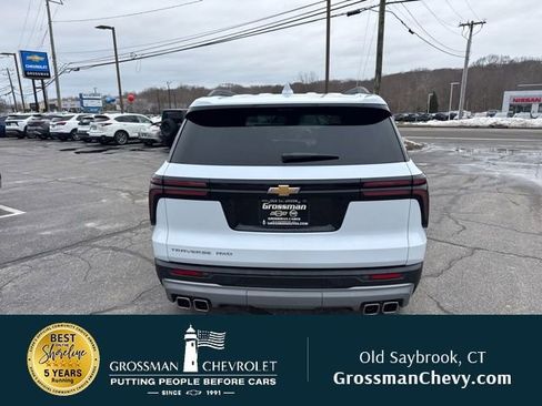 New 2026 Chevrolet Traverse LT w/ Driver Confidence Package AWD/4WD image 5