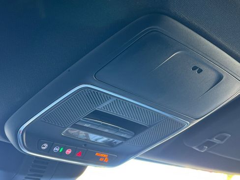 Certified 2025 Chevrolet Traverse High Country w/ LPO, Floor Liner Package image 9